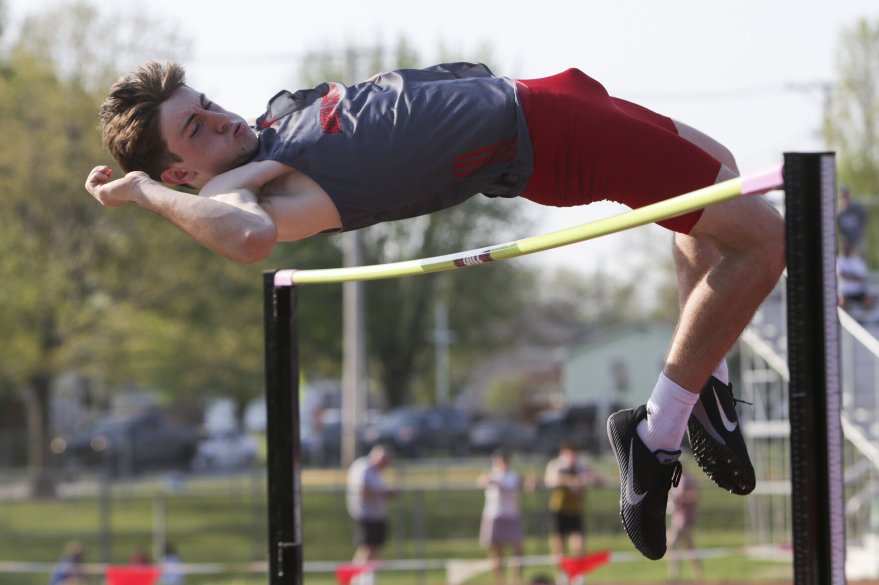 051222-qc-spt-district track-125.jpg